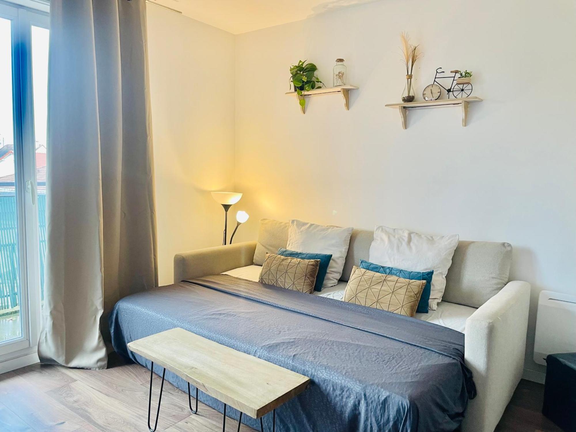 Appartement T2 Ideal Pour Familles Ou Sejour D Affaire アルジャントゥイユ エクステリア 写真